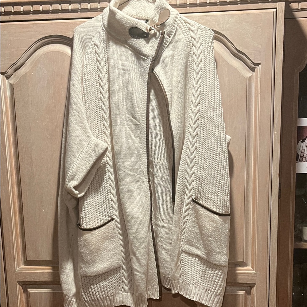 LC Lauren Conrad Off-White Knit Cardigan